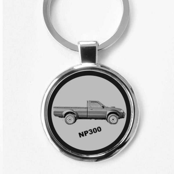 Nissan NP300 Schlüsselanhänger personalisiert